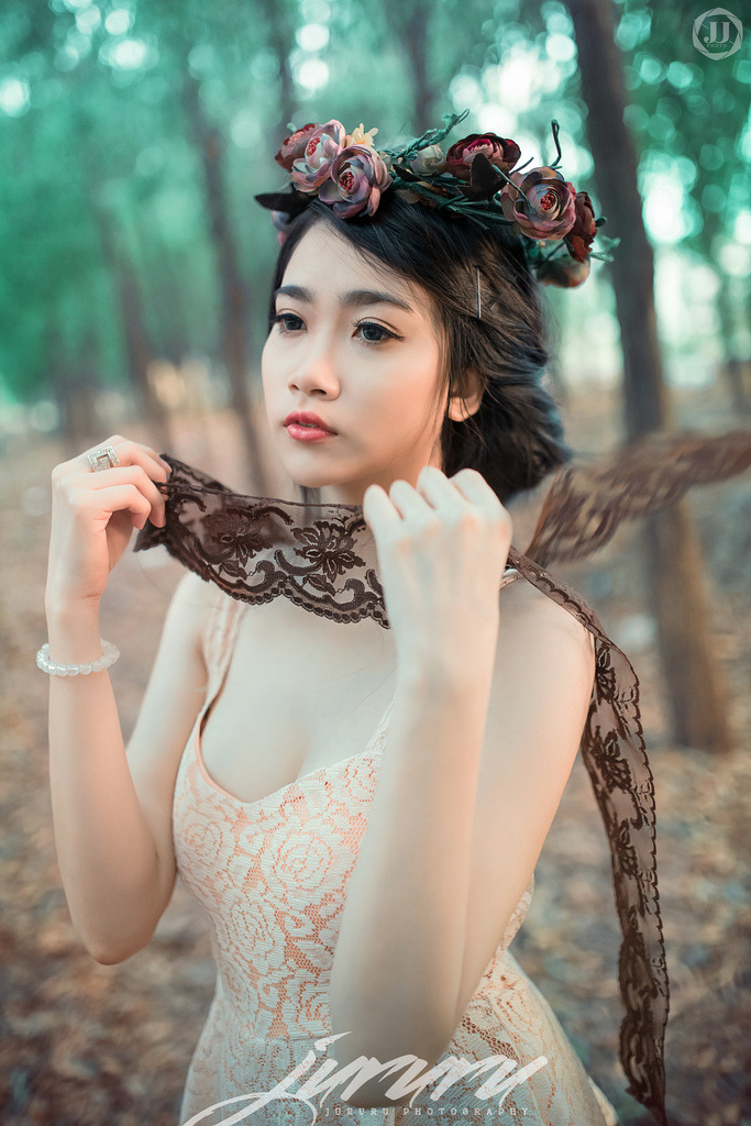 痴汉电车紧身裙女教师